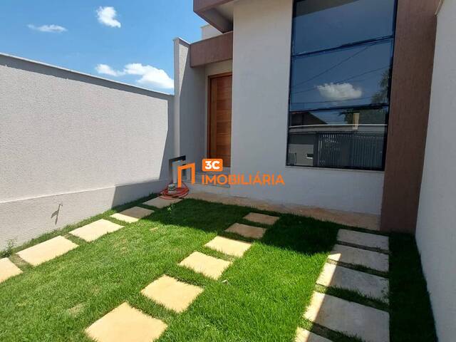 #250516 - Casa para Venda em São José da Lapa - MG - 1